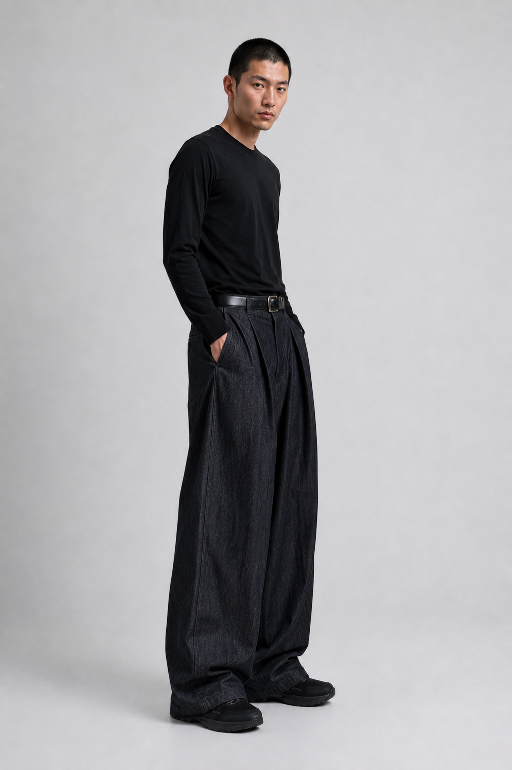 Wide-Leg Pleated Denim - Dark Grey