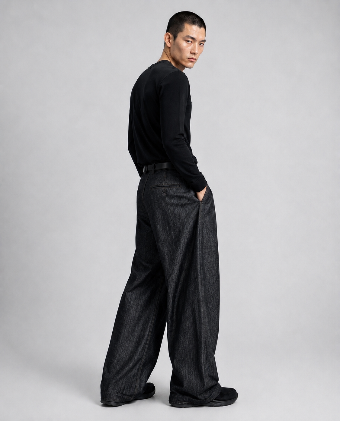 Wide-Leg Pleated Denim - Dark Grey
