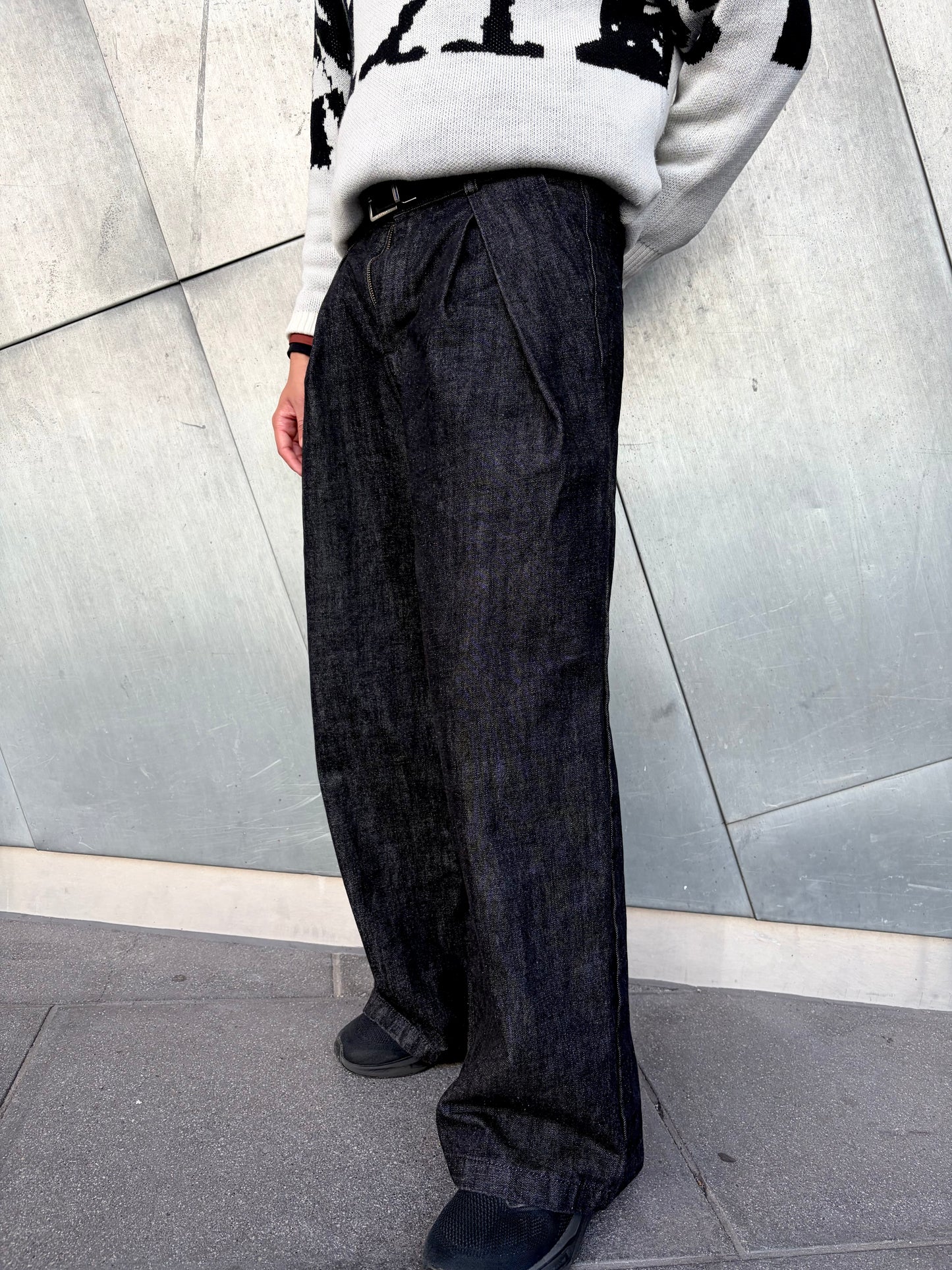 Wide-Leg Pleated Denim - Dark Grey